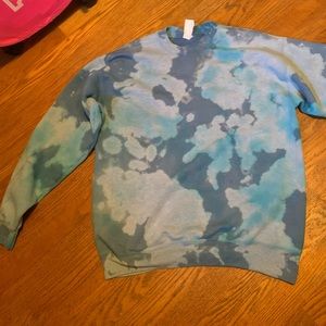 Bleach and tie dyed blue crew neck sweatshirt M